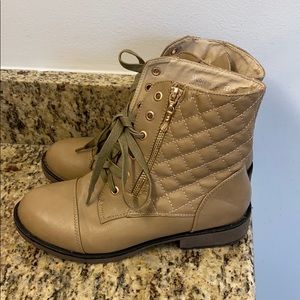 Machi combat style shoes size 8